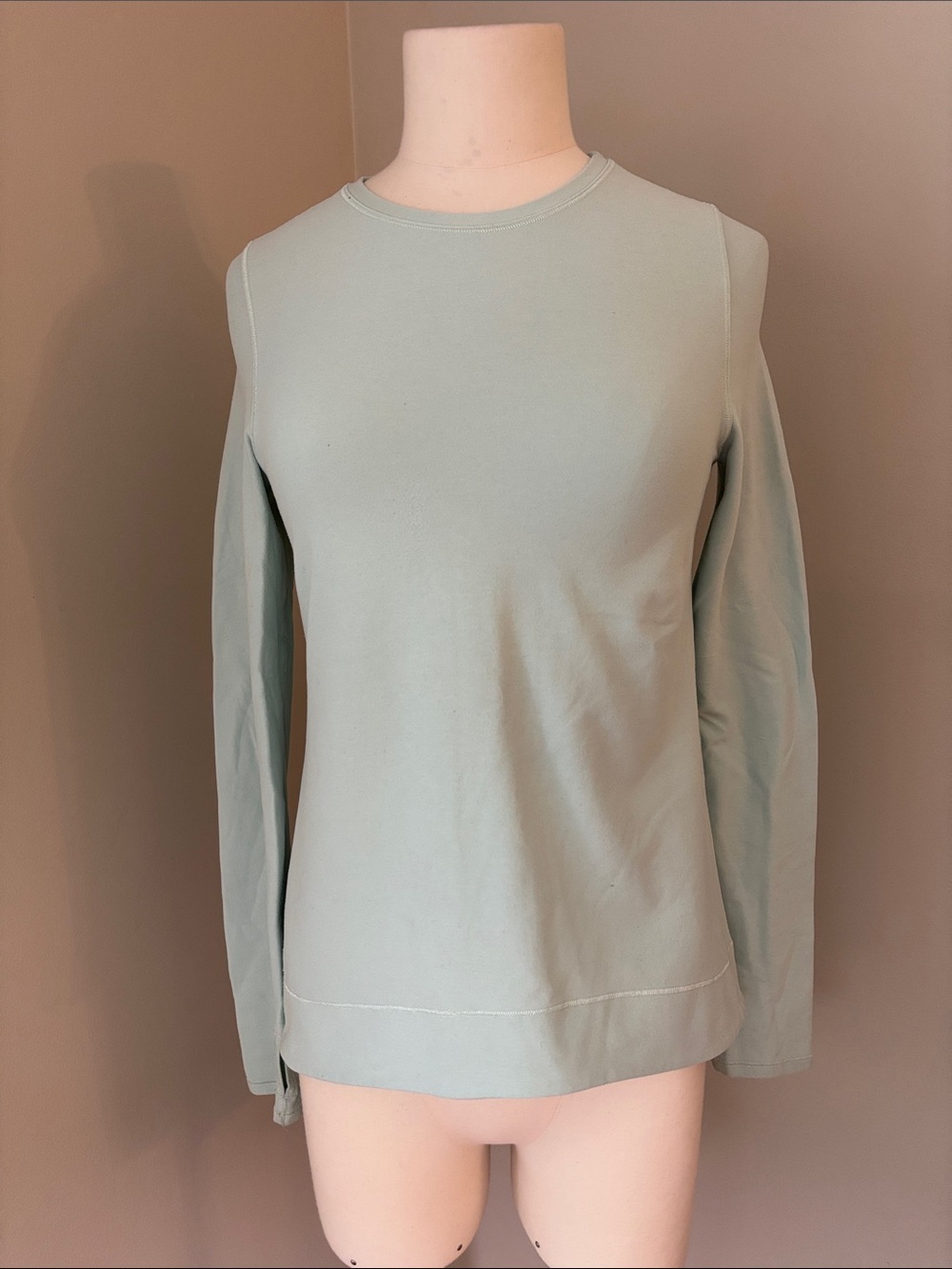 Ivivva Girls' Long Sleeve Pleated Back Crewneck Long Sleeve Light Green Sz 12